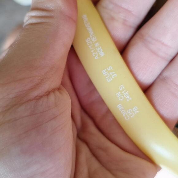 Coach Classic Yellow Strap Flip Flop Size 7 - Picture 6 of 6